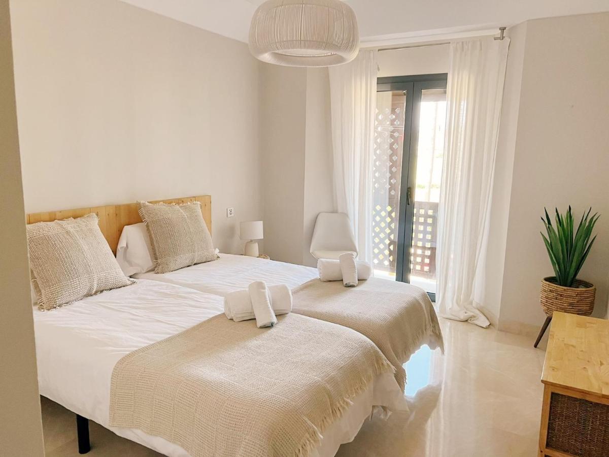 Sotogrande Alboaire- Waterfront Luxury 4 Bedroom Apt In The Marina Of Sotogrande Bagian luar foto